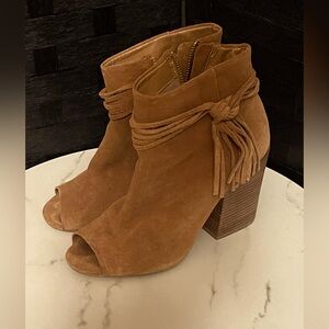 Steve Madden Baine Open Toe Suede Ankle Booties Carmel Brown Size 6M